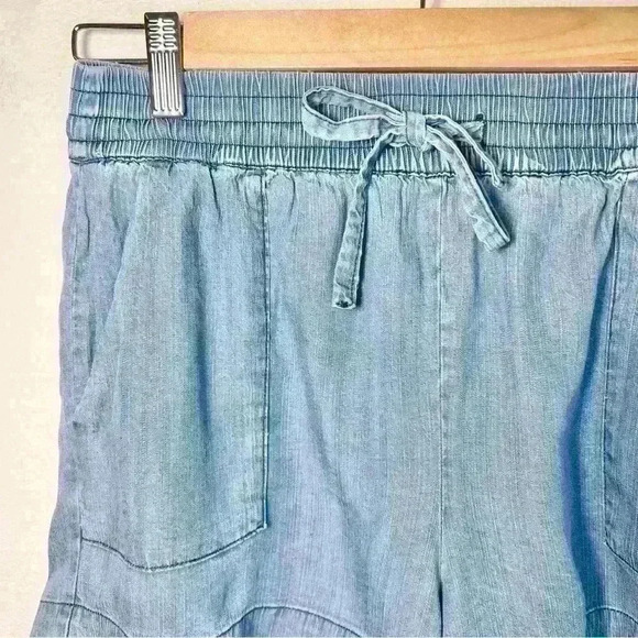 Staccato Elastic Drawstring Washed Denim Blue Short With Pockets Size Small - Picture 2 of 9